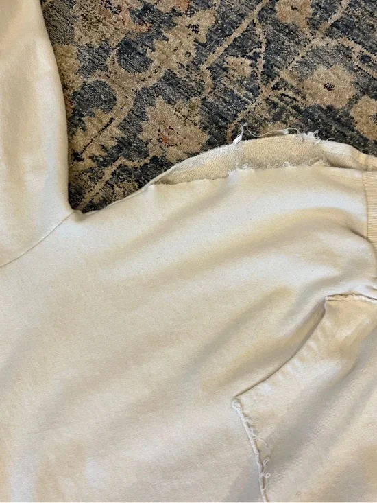 Pull&Bear Cream Raw-Edge Pocket Sweatshirt - Picture 9 of 10